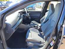 Volkswagen Golf eTSI MHEV R-Line - U150959