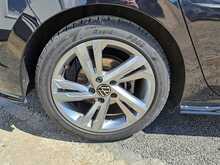 Volkswagen Golf eTSI MHEV R-Line - U150959