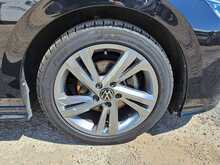Volkswagen Golf eTSI MHEV R-Line - U150959