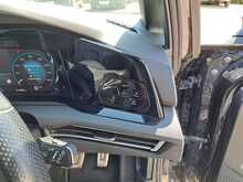 Volkswagen Golf eTSI MHEV R-Line - U150959