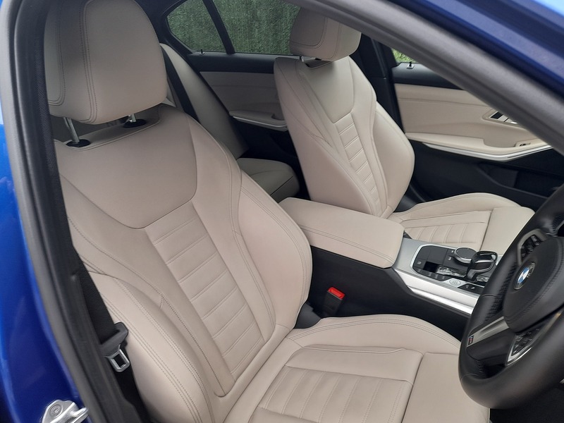 BMW 3 Series 330i M Sport - U150966
