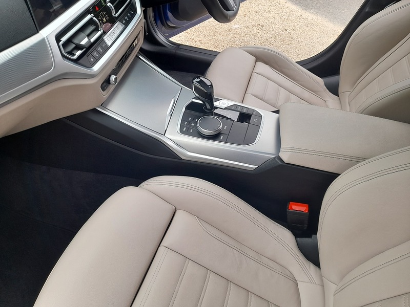 BMW 3 Series 330i M Sport - U150966