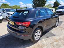 Audi Q3 TFSIe Technik - U150967