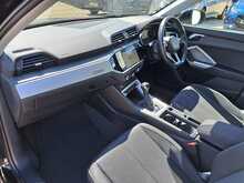 Audi Q3 TFSIe Technik - U150967