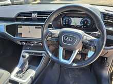 Audi Q3 TFSIe Technik - U150967