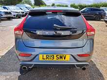 Volvo V40 T3 R-Design Edition - U150979