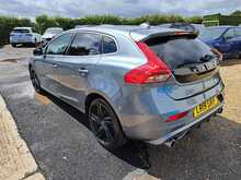 Volvo V40 T3 R-Design Edition - U150979