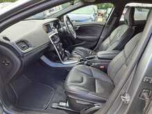 Volvo V40 T3 R-Design Edition - U150979