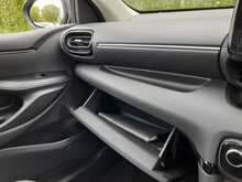 Toyota Yaris VVT-h Icon - U150985