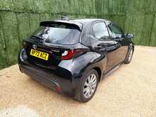 Toyota Yaris VVT-h Icon - U150985