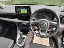 Toyota Yaris VVT-h Icon - U150985