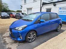Toyota Yaris VVT-h Y20 Bi-tone - U150990