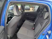 Toyota Yaris VVT-h Y20 Bi-tone - U150990