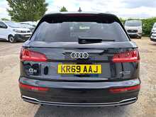 Audi Q5 TDI S line - U151005
