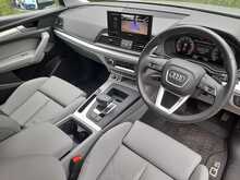 Audi Q5 TFSI Sport - U151007