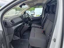 Vauxhall Vivaro Turbo D Prime - U151008