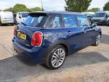 MINI Hatch Cooper Seven - U151010
