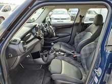 MINI Hatch Cooper Seven - U151010