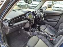 MINI Hatch Cooper Seven - U151010