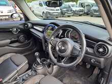 MINI Hatch Cooper Seven - U151010