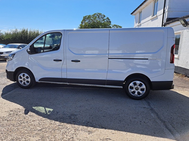 Renault Trafic dCi Blue LL30 Advance - U151029