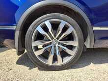 Volkswagen Tiguan TDI R-Line - U151065