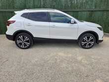 Nissan Qashqai DIG-T N-Connecta - U151085