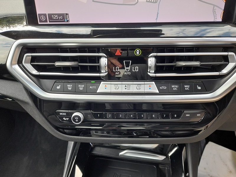 BMW iX3 M Sport - U151109