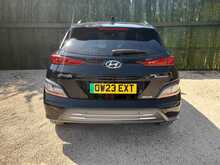 Hyundai KONA Premium - U151119