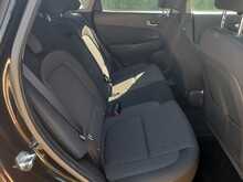Hyundai KONA Premium - U151119