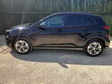 Hyundai KONA Premium - U151119