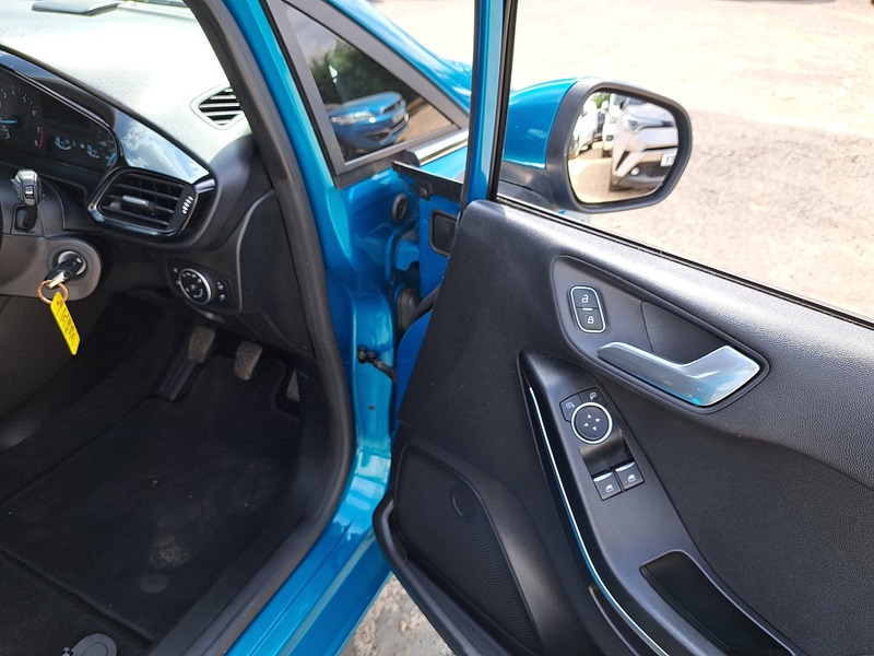 Ford Fiesta T EcoBoost Zetec - U151120