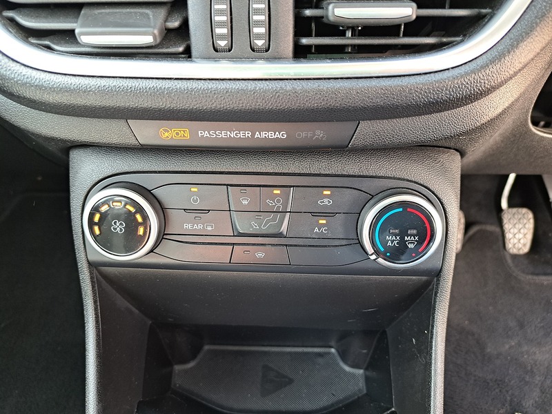 Ford Fiesta T EcoBoost Zetec - U151120