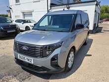 Ford Transit Courier EcoBoost Limited - U151128