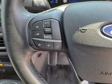Ford Transit Courier EcoBoost Limited - U151128