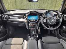 MINI Hatch Cooper Sport - U151129