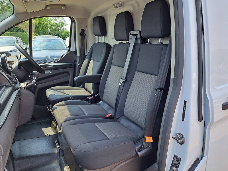 Ford Transit Custom 300 EcoBlue Leader - U151132