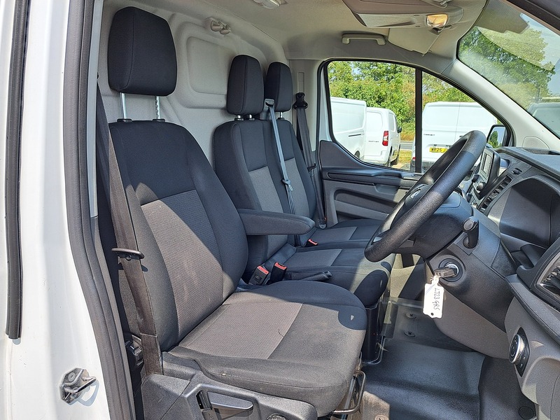 Ford Transit Custom 300 EcoBlue Leader - U151132