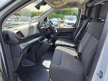 Vauxhall Vivaro Turbo D Prime - U151137