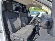 Vauxhall Vivaro Turbo D Prime - U151137