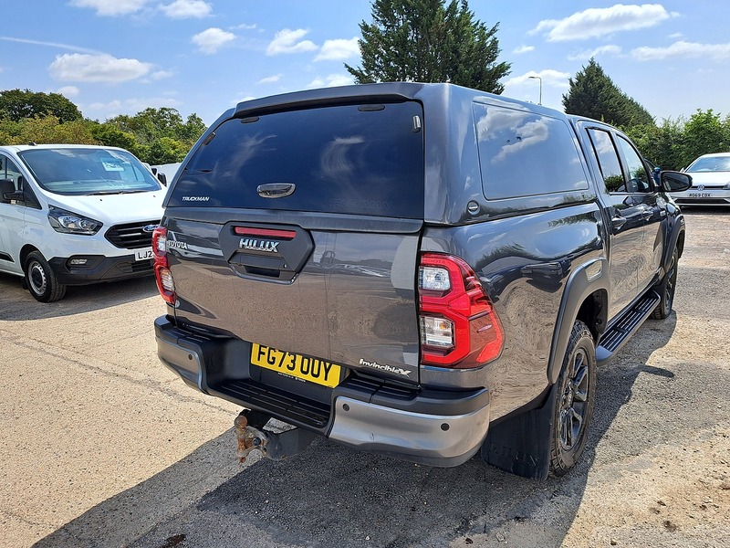 Toyota Hilux D-4D Invincible X - U151142