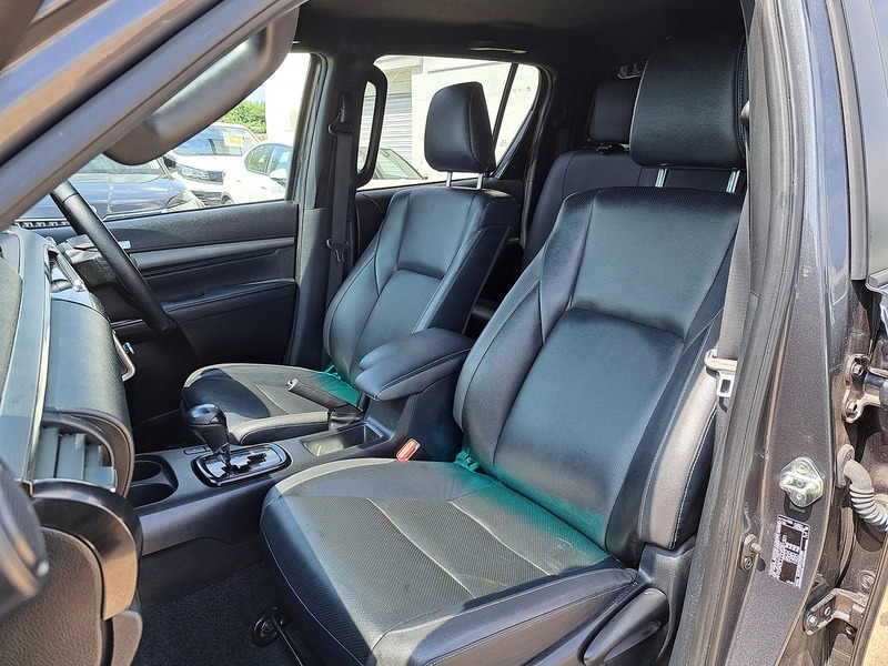 Toyota Hilux D-4D Invincible X - U151142