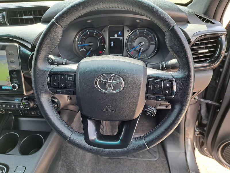 Toyota Hilux D-4D Invincible X - U151142