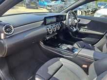 Mercedes-Benz A Class A200 AMG Line - U151155