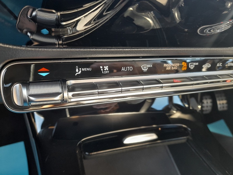 Mercedes-Benz CLA CLA200h MHEV AMG Line - U151168