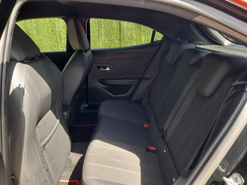 Vauxhall Mokka Electric SRi Premium - U151171