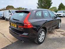 Volvo XC60 B5 MHEV Momentum - U151173