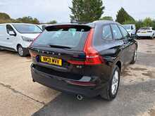Volvo XC60 B5 MHEV Momentum - U151173