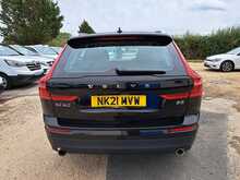 Volvo XC60 B5 MHEV Momentum - U151173