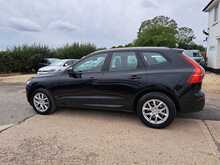 Volvo XC60 B5 MHEV Momentum - U151173